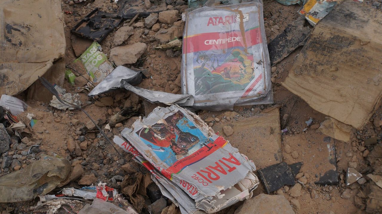 Excavation of the Atari video game burial site in Alamogordo, New Mexico, in 2014